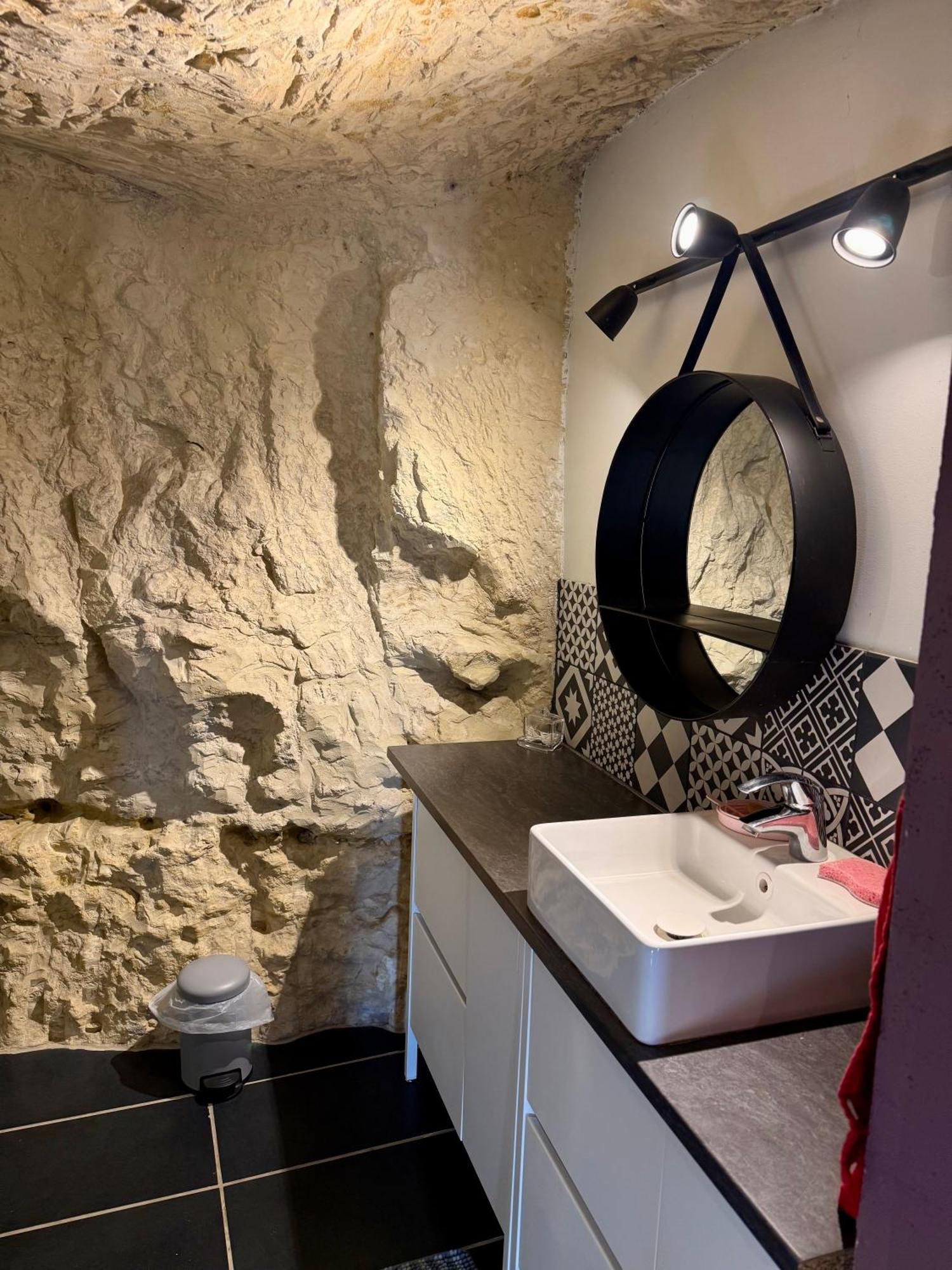 Apartmán Troglodyte Du Petit Coteau Vouvray Exteriér fotografie